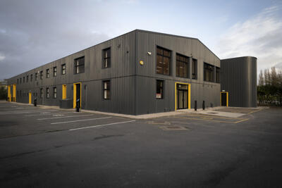 Photo 1