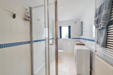 En suite Shower Room