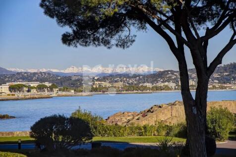 Sea panorama from the estate¿s outdoor areas