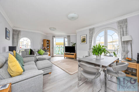 Wellington Court,...