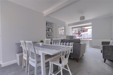Hillside Road, Stockton-on-Tees photo 3