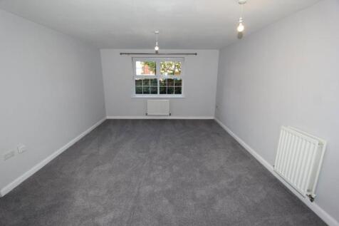 Crooked Bridge Court, Stafford. photo 5