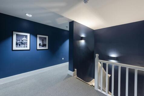 2 Edmund Gardens, 125 Edmund Street