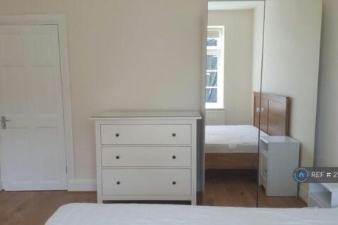 Single Bedroom 01