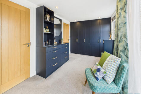 CAM04024G0-PR0029-STILL016