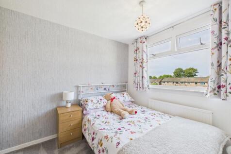 CAM03729G0-PR0064-STILL033