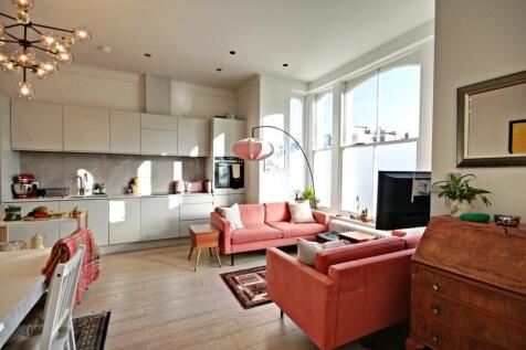 Flat 3 36 Putney Hill - Reception-window