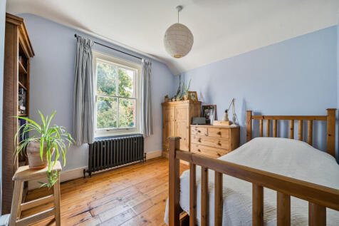 1358700-7-68d26b1...