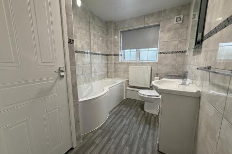Bluebell Crescent, Wednesfield, WV11 photo 4