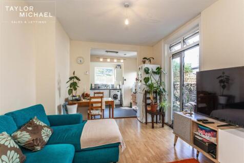 Kitchen / Living Room