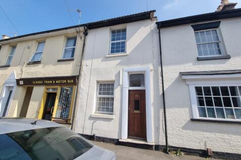 5-bed terraced on 23 George Street, Leamington Spa, £2,825/mo