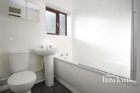 Lrg_bathroom-2