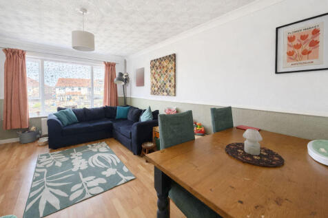 Lounge/ Diner