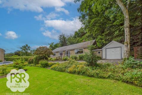 Large Detached Bungalow with Integral Garage