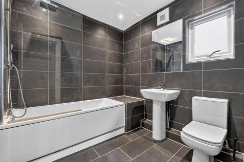 2 Bathrooms