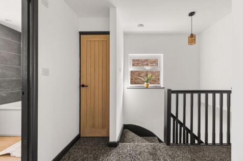 Denleigh Close (26 of 28).jpg