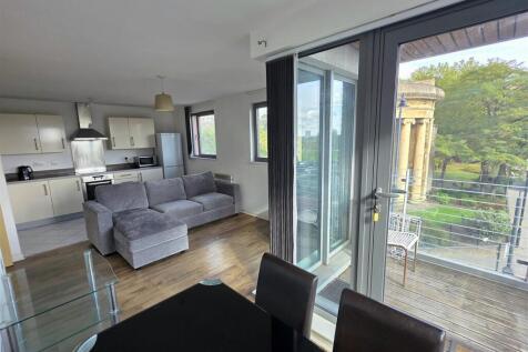 Lounge/Kitchen/Dining