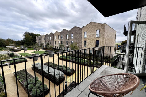 20250923_141003826_iOS