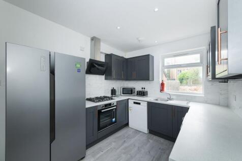 Gloucester Avenue, Nottingham, NG7 photo 3