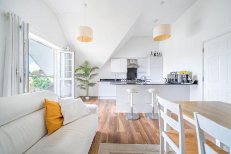 Lounge / Diner / Kitchen