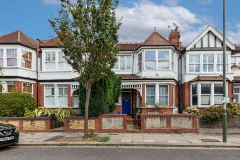 Flat B, 9 Gainsborough Road, North Finchley, London, N12 8AA