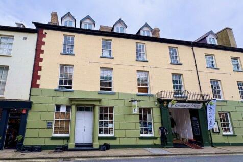2-Bed Flat
