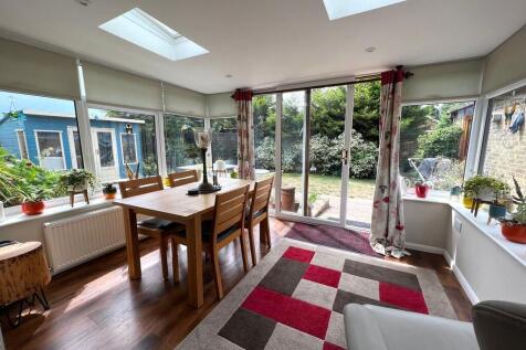 IMG-20250718-WA00...