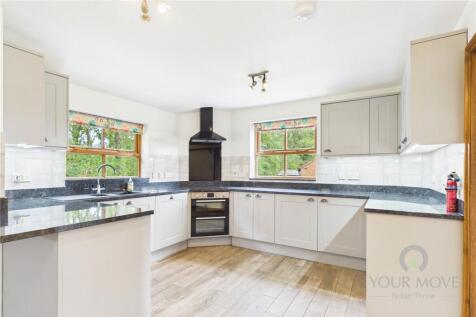 Blackmires Lane, Silverstone, Towcester, Northamptonshire, NN12 photo 3