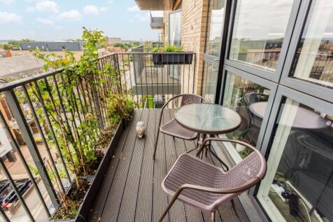 43 Curtis Court f...