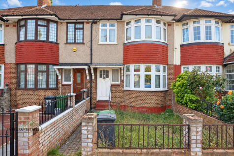 catford_se6_front_exterior_terraced_house_10