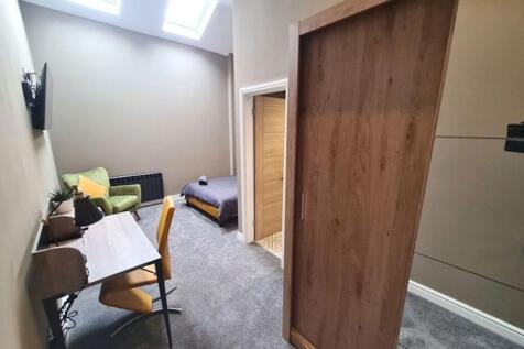 Room 1, Priory Apartments, Barrow-In-Furness photo 5