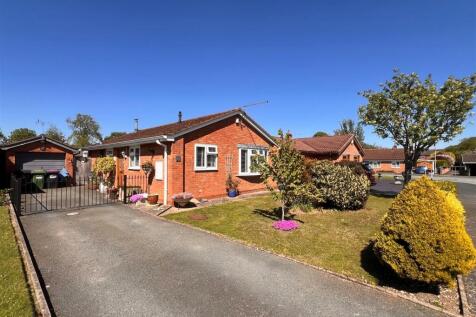 35 Trentham Front pic.jpg