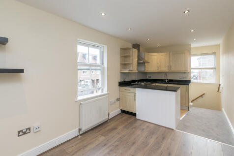 Kitchen / Living ...