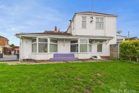 Side/Rear Garden