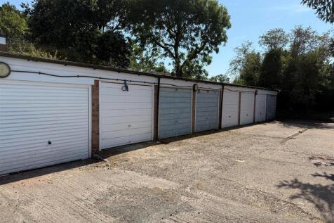 WM4 Garage.jpg