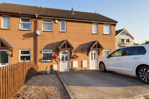 Kirkstall Close 28 - Front.jpg