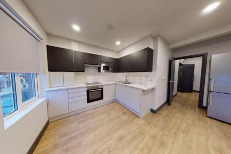 2-bed flat on Wimbledon Park Road, London SW19, £2,500/mo