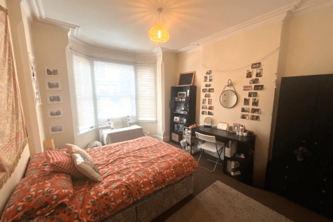 Gloucester Avenue, Lenton, Nottingham, NG7 2DQ photo 2