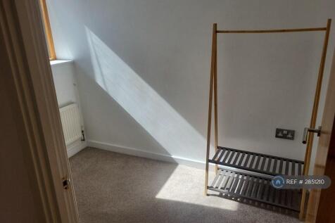 Single Bedroom / Office