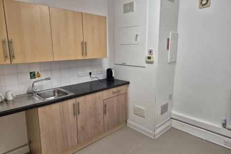 Office to rent Image 5