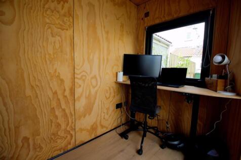 Home Office.JPG