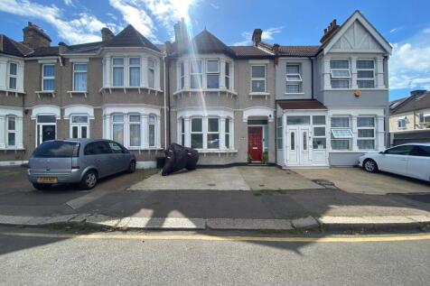 Ilford, IG2 - property photo