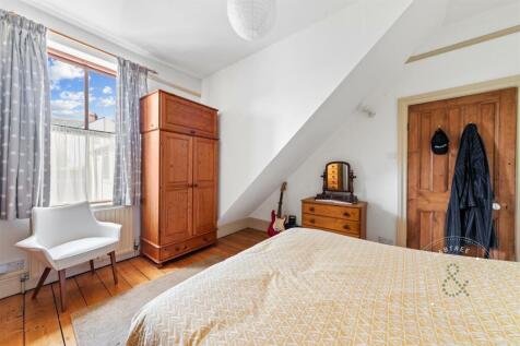 Ninian Road, Roath, Hern Crabtree (44).jpg