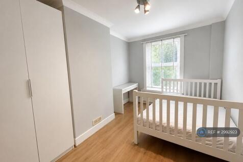 1st Floor Backbedroom