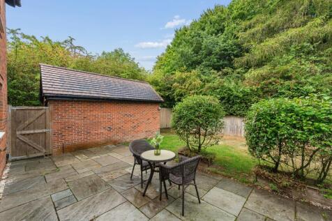 Garden. EmilyDimelowEwemoveWhitchurchandNantwich (