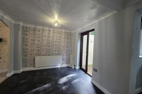 Woodhall Park, Swindon photo 5