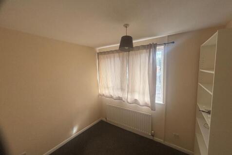 14 Grasscroft Drive, COVENTRY, CV3 5QF , UK photo 2