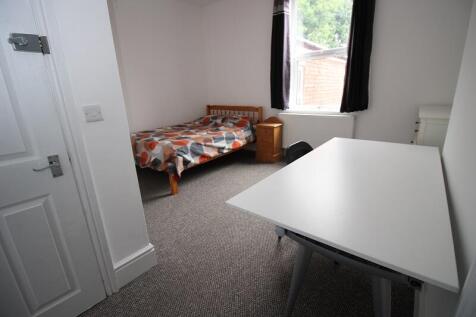 *one room left*6 BED STUDENT HOUSE 25/26 WEST END LINCOLN LN1  photo 3