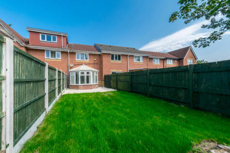 Recently Renovated Family Home | 2 Bedrooms | Con