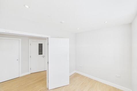 Office to rent Image 4